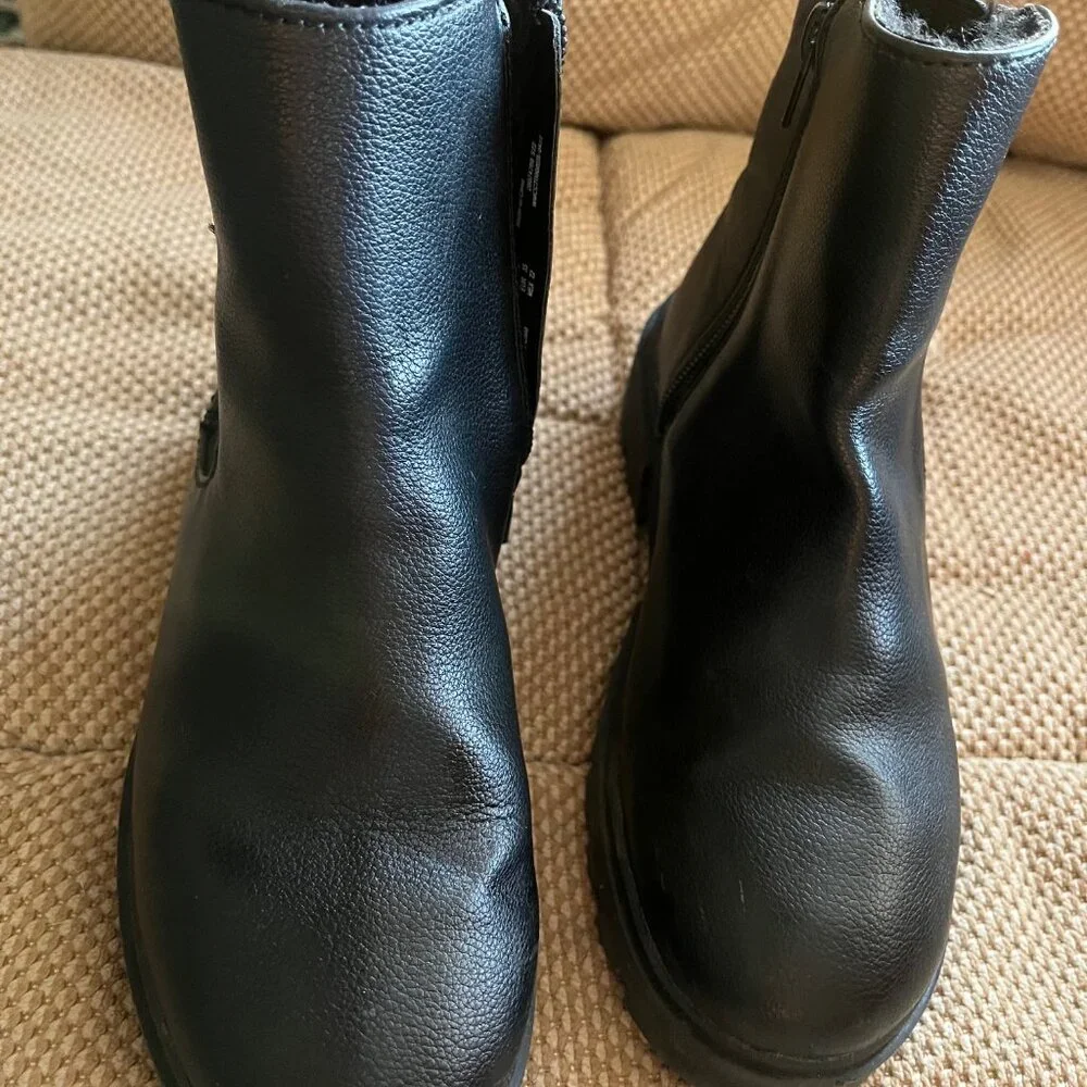 Girl's Justice size‎ 3 Black Side Zip Up Fur Lined Boots GUC